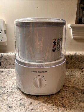 New Cook's Essentials White Electric Ice Cream/Yogurt Maker